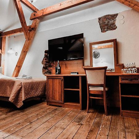 Hotel Zamkowy Mlyn クラプコヴィツェ エクステリア 写真