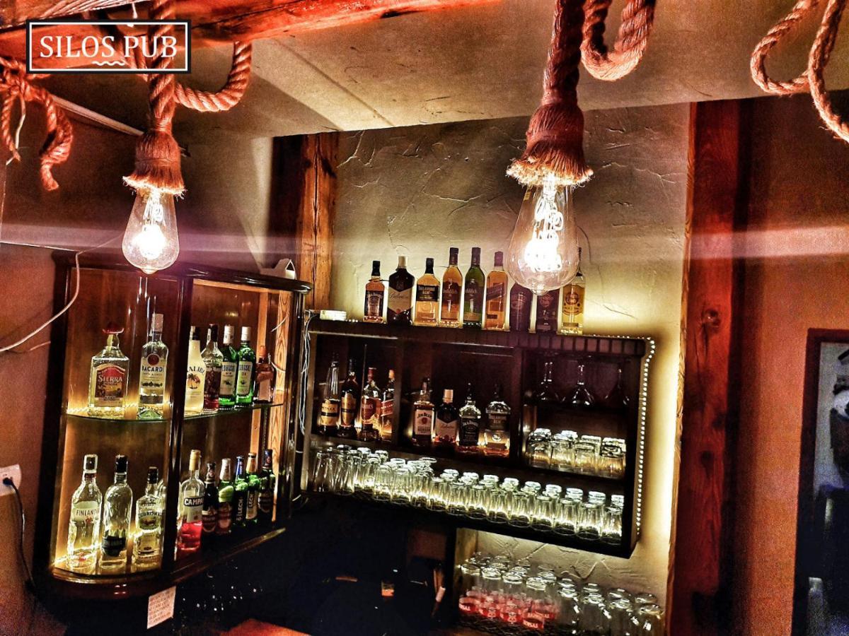 Hotel Zamkowy Mlyn クラプコヴィツェ エクステリア 写真