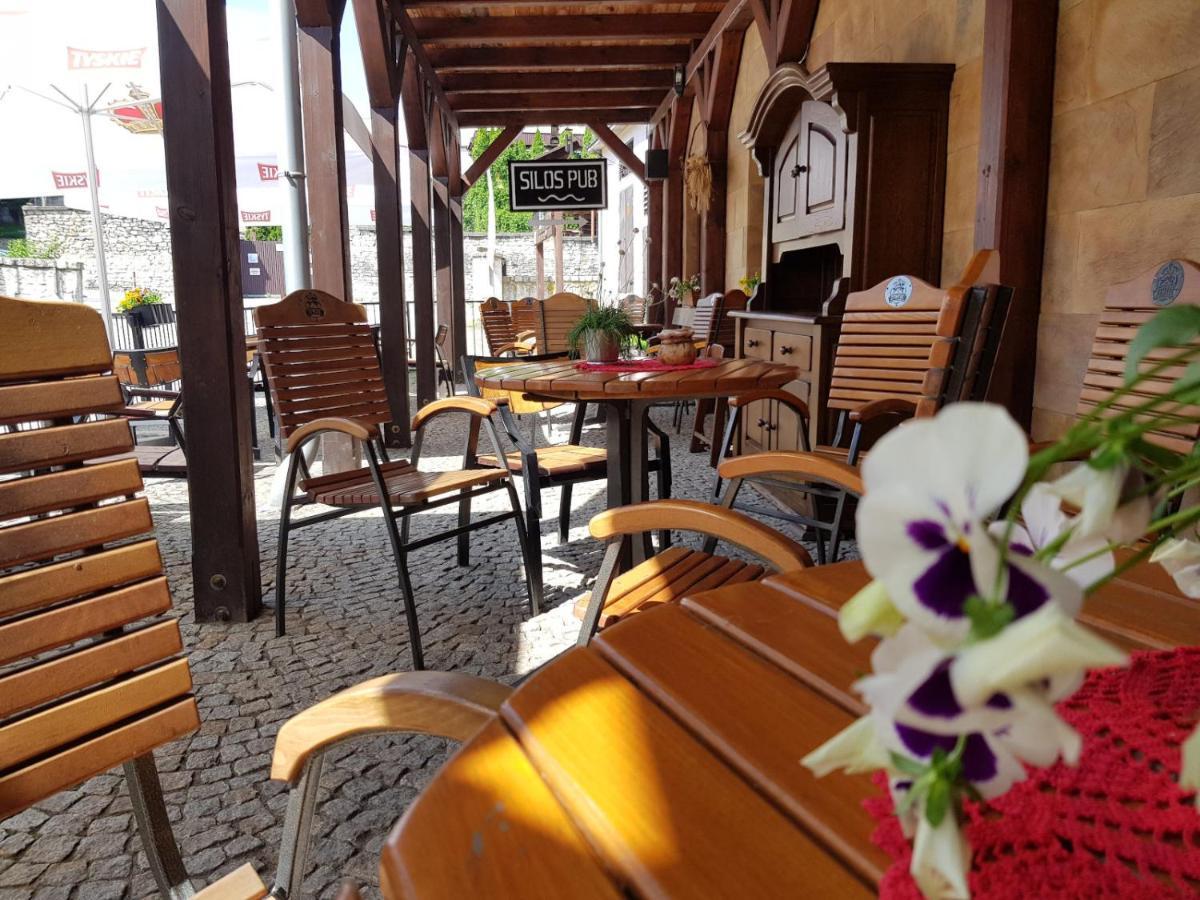 Hotel Zamkowy Mlyn クラプコヴィツェ エクステリア 写真
