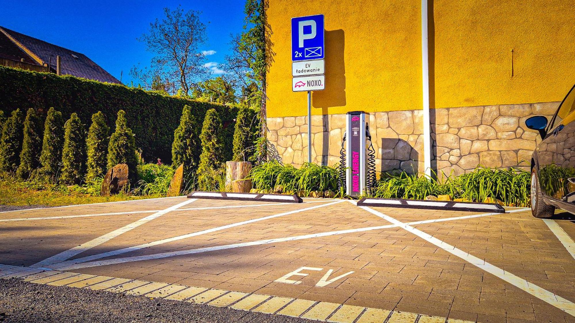 Hotel Zamkowy Mlyn クラプコヴィツェ エクステリア 写真