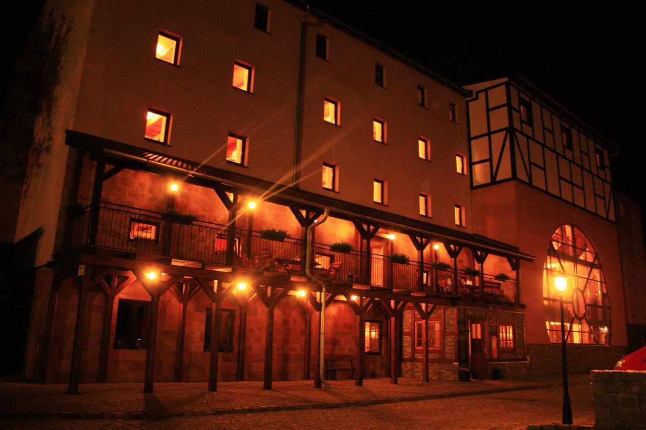 Hotel Zamkowy Mlyn クラプコヴィツェ エクステリア 写真